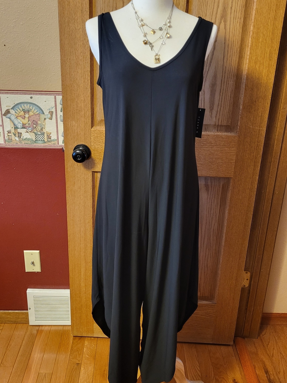 Tiana B. Black Sleeveless V-Neck Wide-Leg Jumpsuit